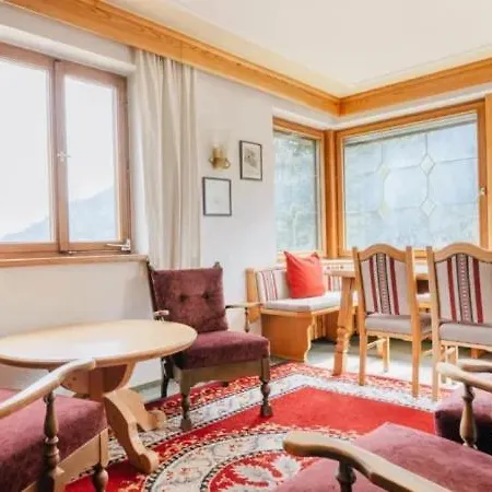 ホテル Alpenheim サンクト・アントン・アム・アールベルク